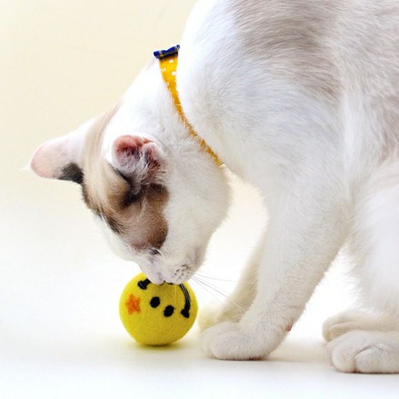 【 猫 おもちゃ 】iCaTOY コロコロフェルトTOY にんまりスマイル