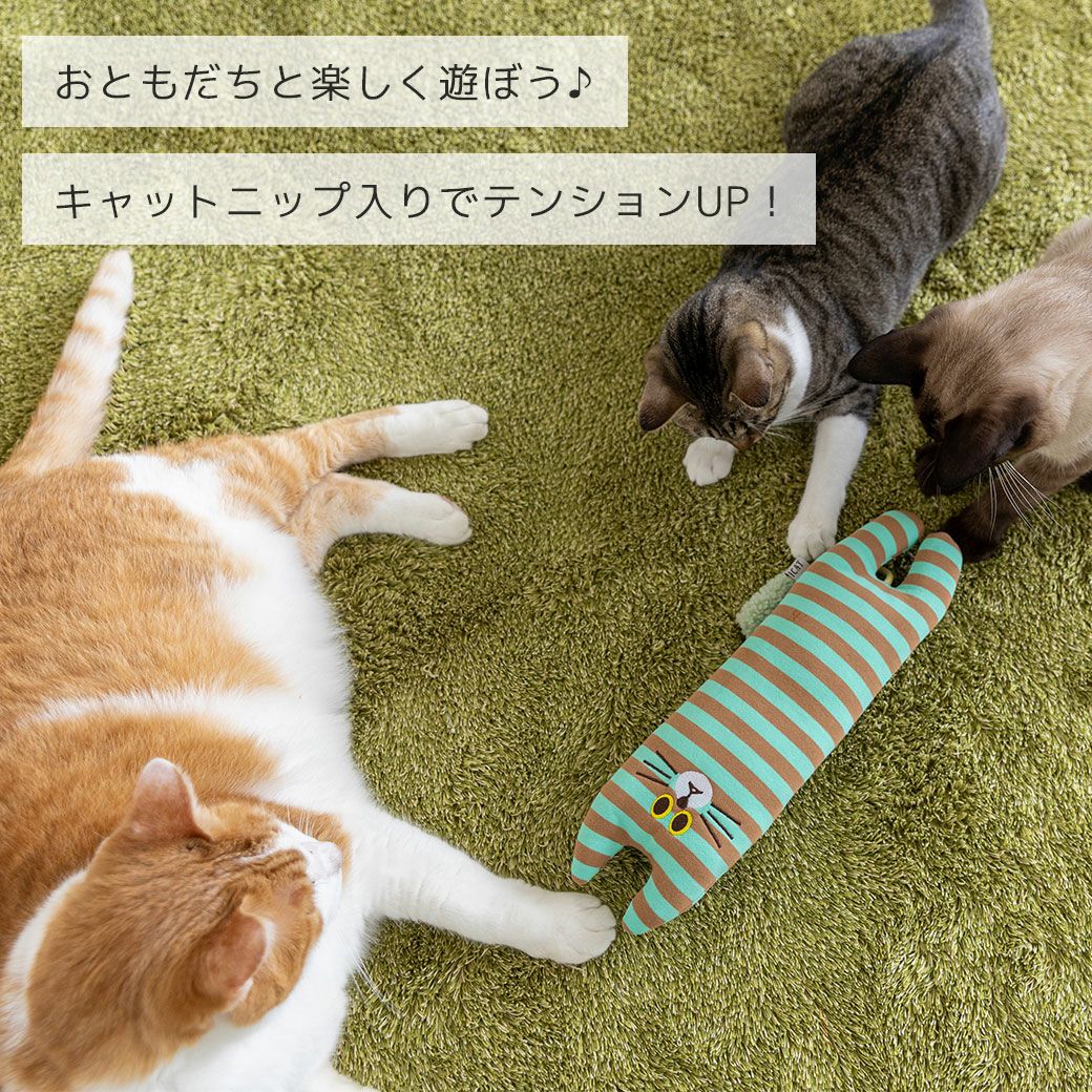 ねこの形をしたけりけり猫用おもちゃ