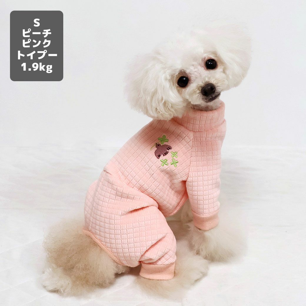 トイプー1.9kg(首17/胴29/丈22cm)のメリナちゃんはピーチピンクのSを着用