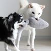 うさぎの形をしたペット用ぬいぐるみおもちゃ