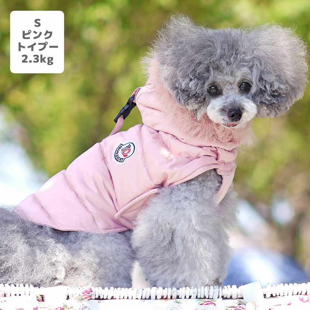トイプー2.3kg(首18/胴31/丈24cm)のメルシーちゃんはピンクのSを着用