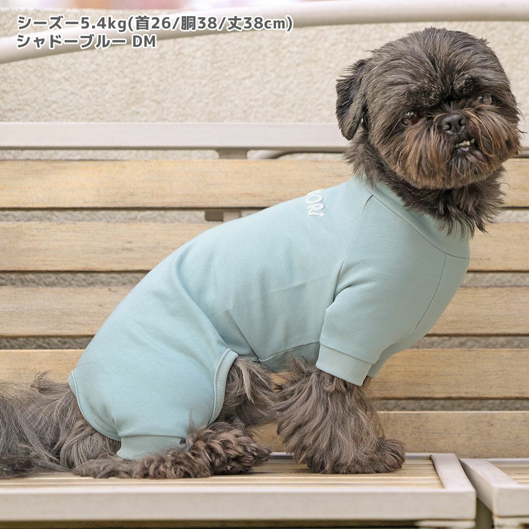 シーズー5.4kg(首26/胴38/丈38cm)のつぶくんはシャドーブルーのDMを着用